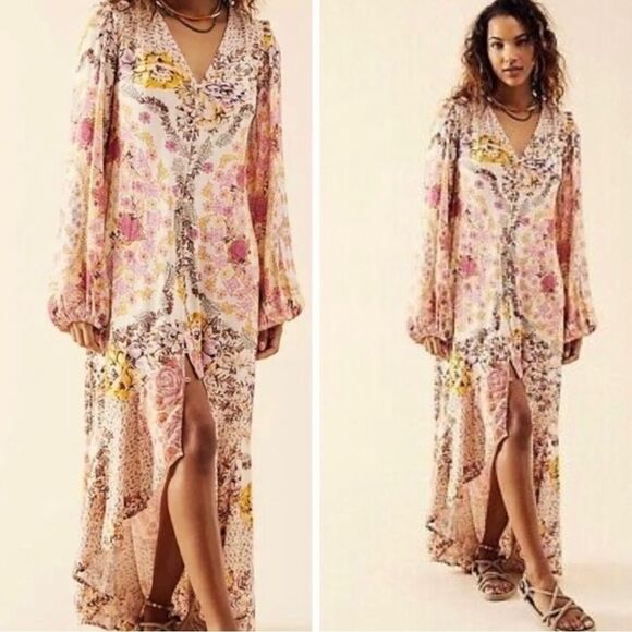 New Free People
Maris Printed Midi Dress
Size S
Retail $168
100% Viscose - Picture 1 of 9